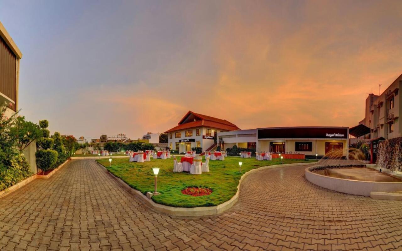 Hotel Kalyani Mysore Extérieur photo